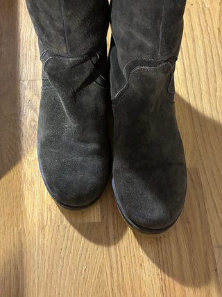Stivali alti in pelle scamosciata marrone