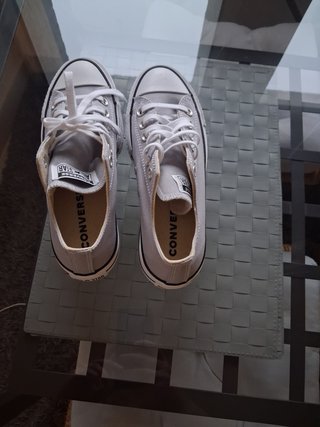 Tenis Converse Plataforma Gris y Blanco