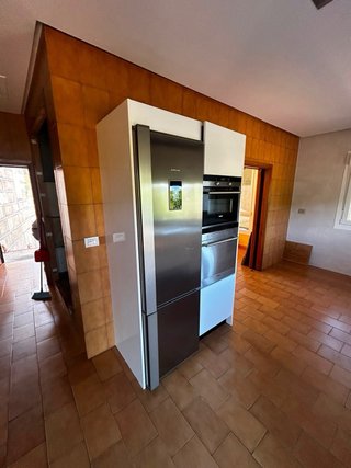 Muebles de cocina modernos con electrodomésticos