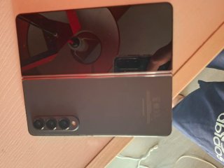 Samsung Galaxy Z Fold 4