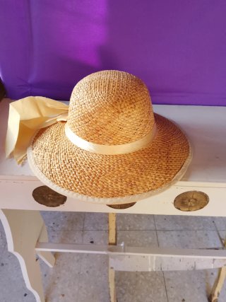 Sombrero di paglia elegante per donna