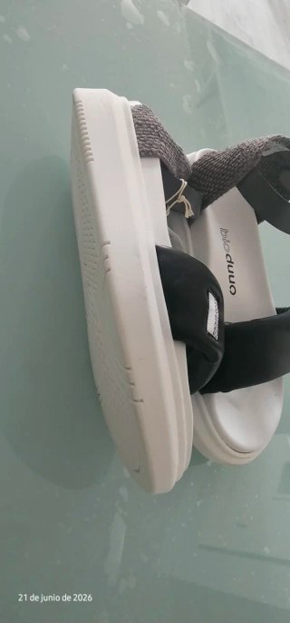 Sandalias Duuo veganas negras y blancas T.38