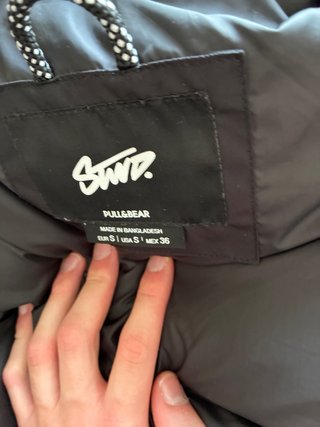 Chaleco acolchado Pull and Bear negro