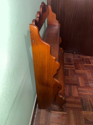 Estantería antigua de madera