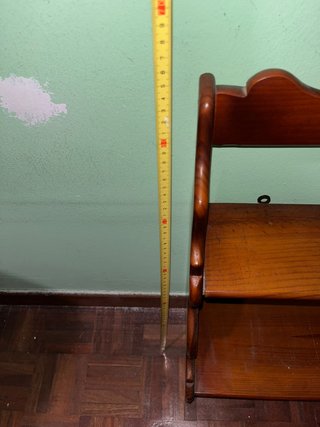 Estantería antigua de madera