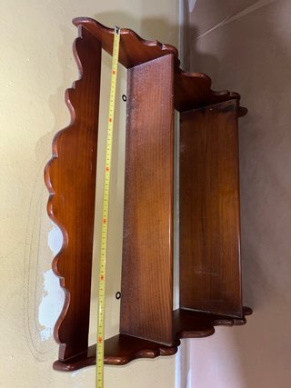 Estantería antigua de madera