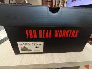 Pantalón y Calzado seguridad de Trabajo