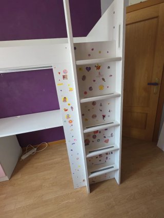 Dormitorio juvenil con escritorio