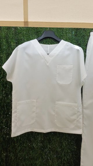 Uniforme blanco talla M
