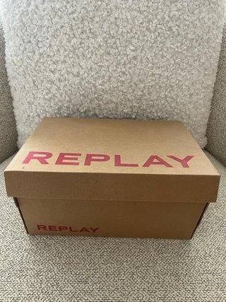 Sandalias Replay Blancas y Plateadas