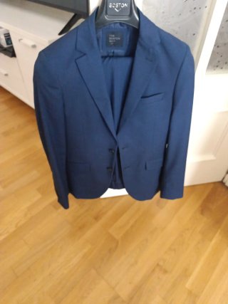 Traje de chaqueta y pantalón azul marino para niño