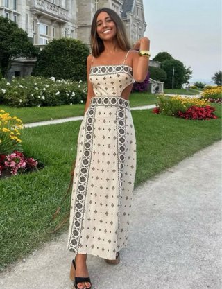 Vestido Zara bordado cut out