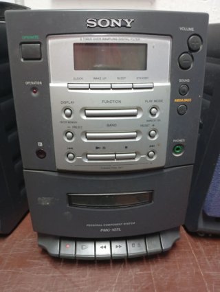 Equipo de música Sony Megabass vintage