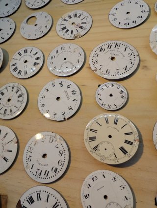 70 Vecchie sfere di orologio