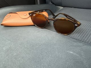 Occhiali da sole Ray-Ban R2180 710/43 Dark Havanna