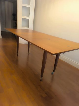 Mesa comedor extensible con ruedas