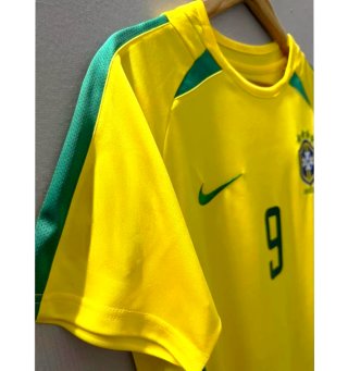 Camiseta Retro de R9 Brasil Mundial 2002 Local