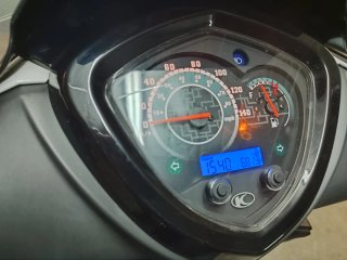 KYMCO Agility City 125 Scooter Negra/Blanca