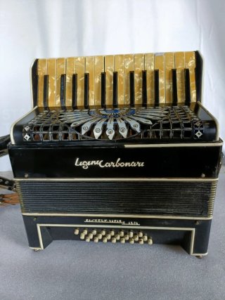 Acordeón Italiano Carbonari Antiguo