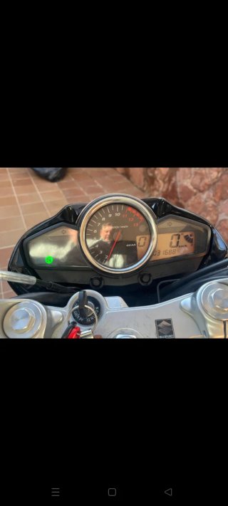 Suzuki Inazuma Negra