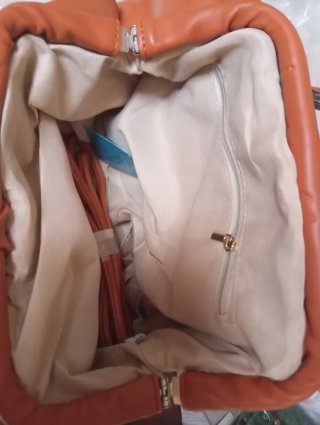 Borsa arancione/aragosta con tracolla nuova
