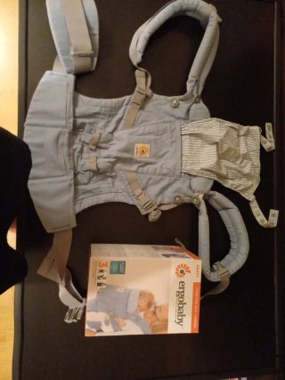 Mochila Ergobaby Adapt Azul