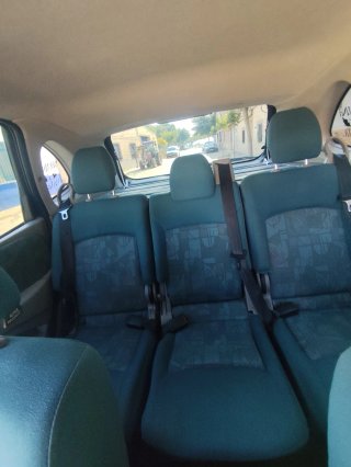 Nissan Almera Tino 2001