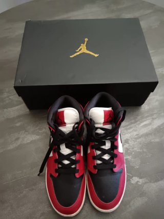Nike Air Jordan 1 Mid - Taglia 39