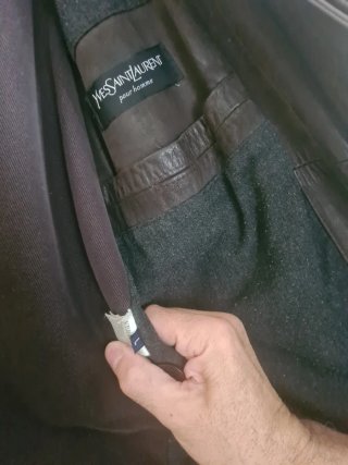 Chaquetón de cuero Yves Saint Laurent