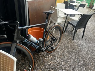 Factor Ostro VAM Talla 56 full tope
