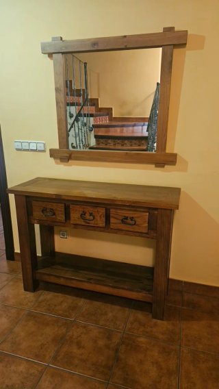 Mueble de entrada de madera
