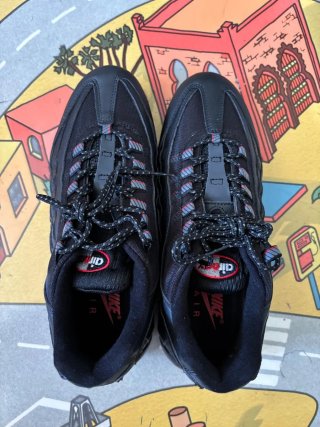 Nike Air Max 95 Negras y Rojas- Talla 43