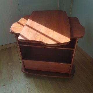 Mesa TV giratoria madera