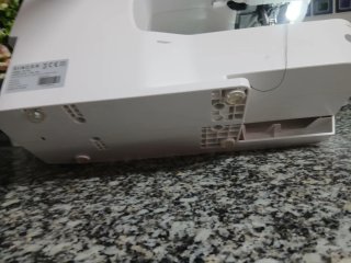 Máquina de coser Singer M1155