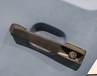 PUERTA DELANTERA IZQUIERDA MERCEDES-BENZ MB 100 D