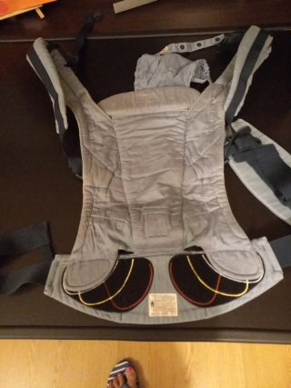 Mochila Portabebés Ergobaby Adapt Gris