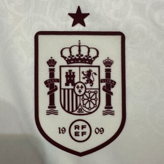 Camiseta España x Dellafuente