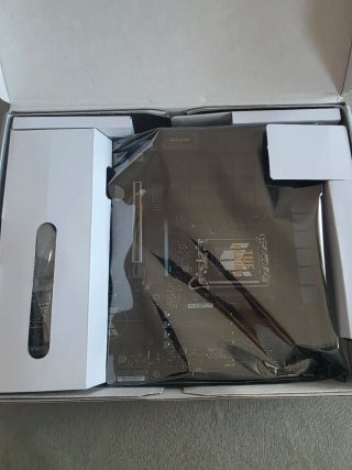 Placa Base ASUS TUF GAMING B760-PLUS WIFI D4