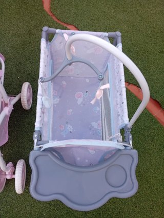 Cuna y carrito doble de muñecos