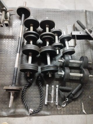 Maquina musculación ,  banco mancuernas y barras