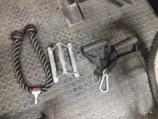 Maquina musculación ,  banco mancuernas y barras
