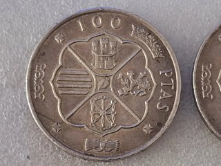 2 Monete 100 Peseta 1966 Franco d'argento