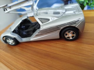 McLaren F1 Welly Plata Escala 1:36