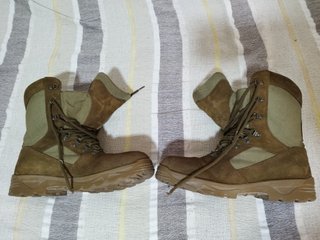 Botas de campo marrones y verdes talla 46