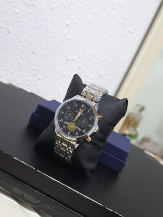 Reloj Poedagar Hombre Oro y Plata