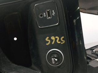 APOYABRAZOS CENTRAL JEEP COMPASS (MP) 55263624 S