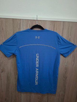 Conjunto Under Armour camiseta y pantalón corto