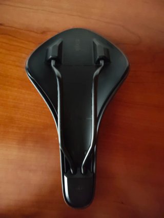 Sillín Fizik Tempo Aliante Negro 277 x 150 225 g