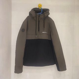 Cazadora Canguro KOROSHI&CO Negra y Verde Talla M