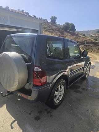 Mitsubishi Montero 2006 v60